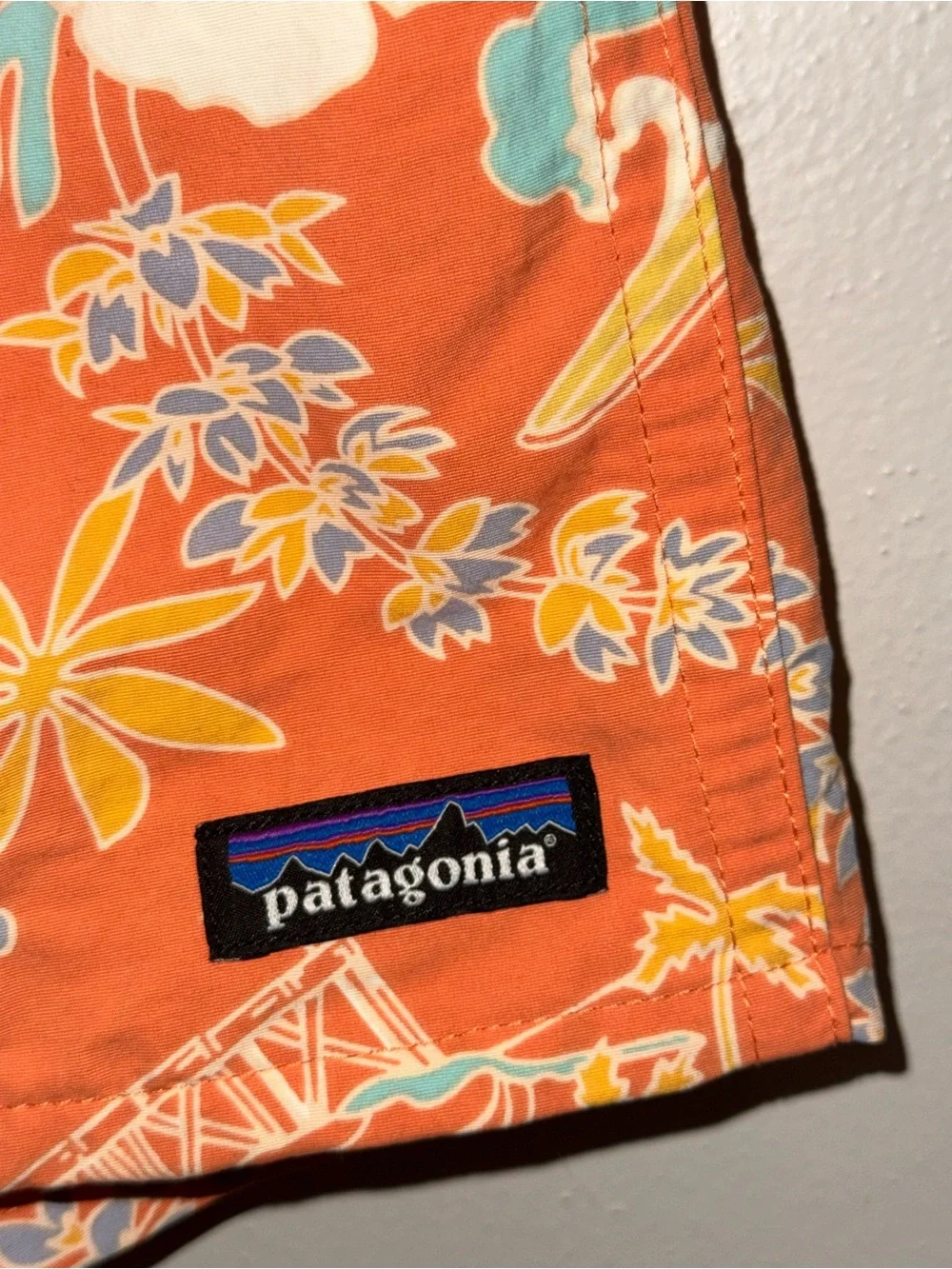 Patagonia Men’s Baggies Swim Trunks 5” Orange Flowers Size Large